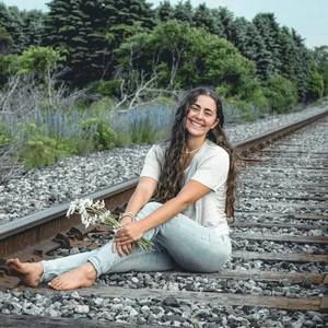 Meet your Posher, Sierra